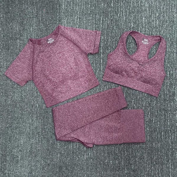 3pcs/set women seamless sports suits fitness clothing yoga set workout clothes short sleeve crop shirts high waist leggings, White;red 
3pcs/set women seamless sports suits fitness clothing yoga set workout clothes short sleeve crop shirts high waist leggings, White;red