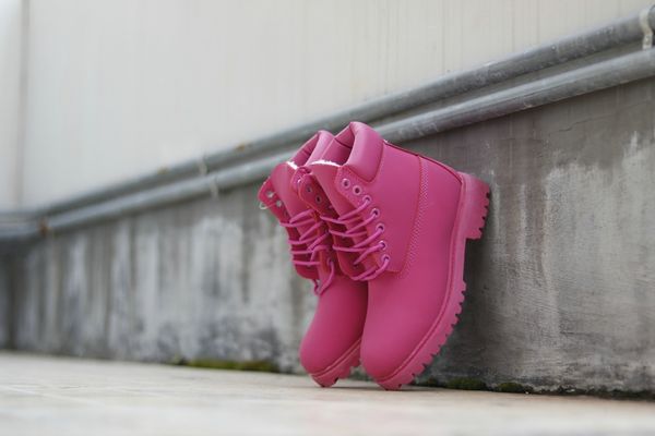 2020 women pink with hair leather warm outdoor shoes high leather comfortable trainer sneaker size 36 -45
2020 women pink with hair leather warm outdoor shoes high leather comfortable trainer sneaker size 36 -45