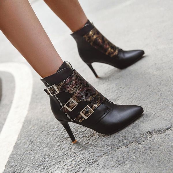 2019 belt buckle sharp boots leisure time short boots1, Black
2019 belt buckle sharp boots leisure time short boots1, Black