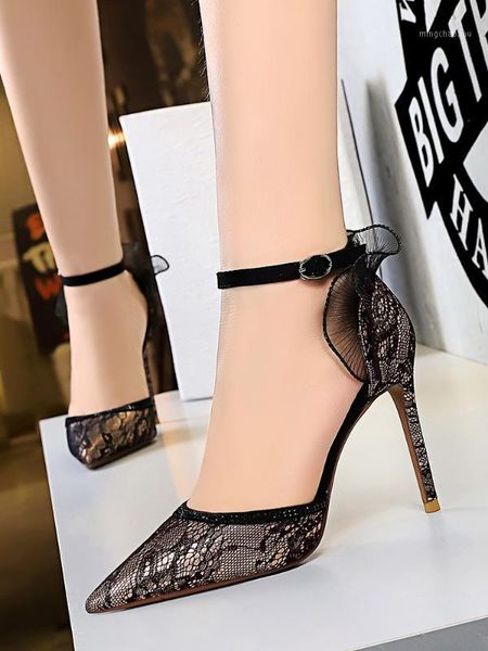 dress shoes women sandals super high fine with heels the banquet shallow mouth hollow mesh bud silk out pointed toe1, Black
dress shoes women sandals super high fine with heels the banquet shallow mouth hollow mesh bud silk out pointed toe1, Black