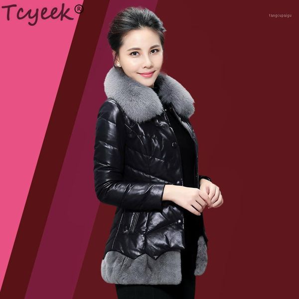 tcyeek natural sheepskin coat female winter genuine leather women real fur collar short down coats warm outwear 2018 lwl12061, Black
tcyeek natural sheepskin coat female winter genuine leather women real fur collar short down coats warm outwear 2018 lwl12061, Black