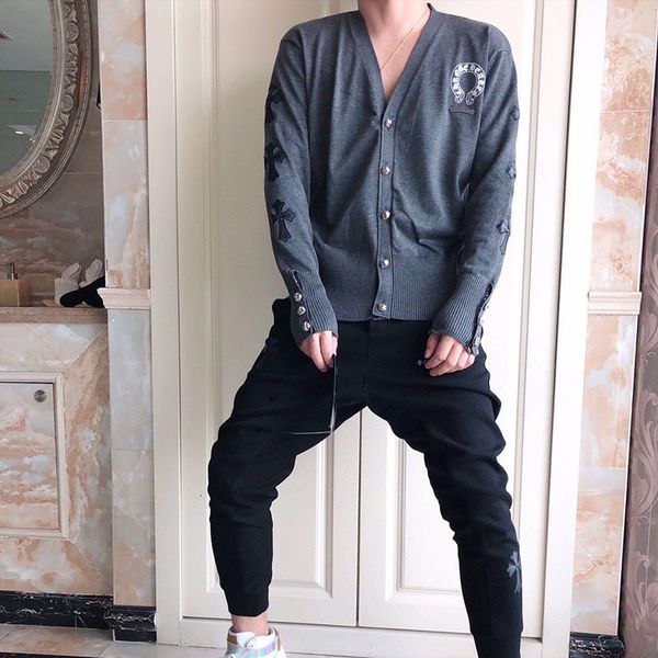 chao brand ch cross cardigan sweater coat men's chao brand crosin knitted cashmere casual sweater women's, Black
chao brand ch cross cardigan sweater coat men's chao brand crosin knitted cashmere casual sweater women's, Black