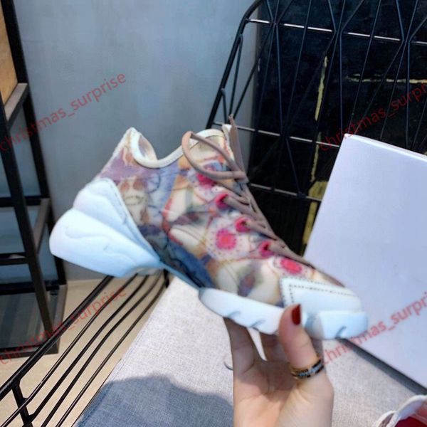 spring summer design casual shoes fashion flowers sports woman shoes running printing lace thick bottom luxurys shoes with shoe box, Black;red
spring summer design casual shoes fashion flowers sports woman shoes running printing lace thick bottom luxurys shoes with shoe box, Black;red
