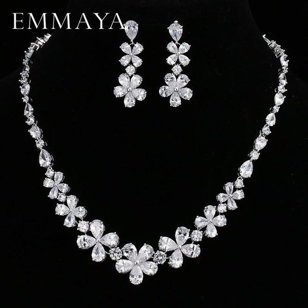 emmaya new цветочные украшения набор серебряный цвет австрийский кристалл cz серьги / ожерелье наборы для женщин свадебные украшения, Silver
emmaya new цветочные украшения набор серебряный цвет австрийский кристалл cz серьги / ожерелье наборы для женщин свадебные украшения, Silver