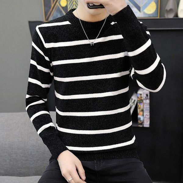 2020 new men's autumn and winter round neck thick knit sweater pullover trend, White;black
2020 new men's autumn and winter round neck thick knit sweater pullover trend, White;black