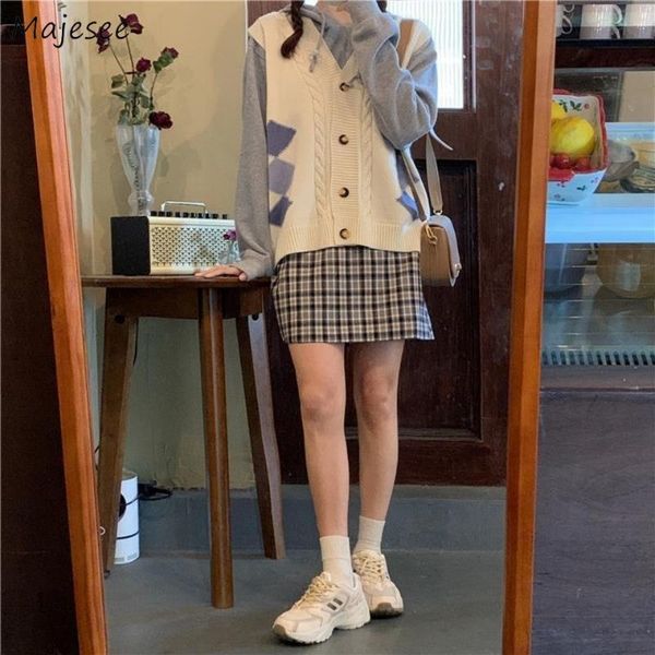 women's vests sweater vest women students preppy style vintage v-neck single-breasted harajuku argyle all-match trendy knitted outwear, Black;white
women's vests sweater vest women students preppy style vintage v-neck single-breasted harajuku argyle all-match trendy knitted outwear, Black;white