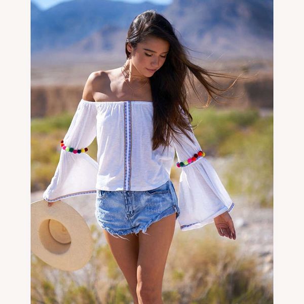 selling off shoulder flared sleeve beach holiday cover up t-shirt ins minority, Black;gray
selling off shoulder flared sleeve beach holiday cover up t-shirt ins minority, Black;gray