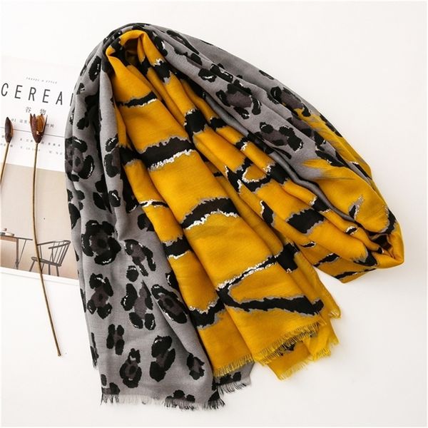 fashion lurex glitter leopard patchwork viscose shawl scarf women winter wrap pashmina stole bufandas muslim hijab y201007, Blue;gray
fashion lurex glitter leopard patchwork viscose shawl scarf women winter wrap pashmina stole bufandas muslim hijab y201007, Blue;gray