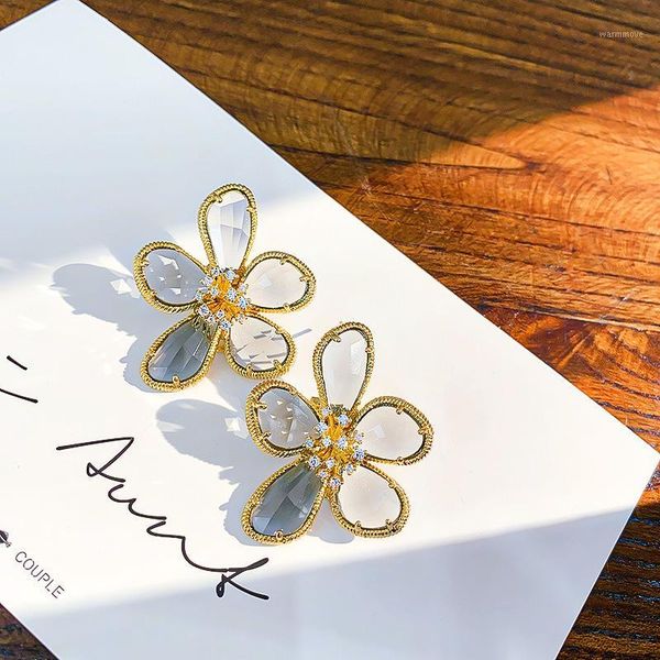 Europe and America Temperament Exaggerated Crystal Flower Silver Needle Earrings Fashion Simple Women Girl Jewelry Accessories1, Golden;silver
Europe and America Temperament Exaggerated Crystal Flower Silver Needle Earrings Fashion Simple Women Girl Jewelry Accessories1, Golden;silver