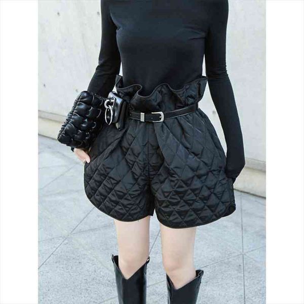 yuerwang women short warm iining bandage high waist shorts black vintage all match shorts feminino autumn winter, White;black
yuerwang women short warm iining bandage high waist shorts black vintage all match shorts feminino autumn winter, White;black