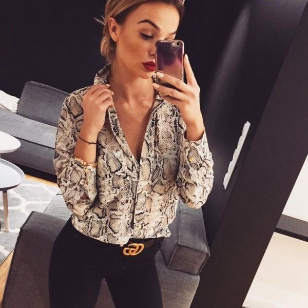 new 2021 women summer leopard print long sleeve button v neck snake skin shirt casual blouse, White
new 2021 women summer leopard print long sleeve button v neck snake skin shirt casual blouse, White