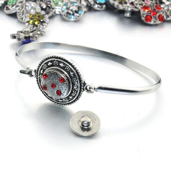100pcs lot new 12mm snap jewelry rhinestone random mini metal snap buttons fit 12mm snap bracelet bangle earrings necklaces 6804 h sqctoe
100pcs lot new 12mm snap jewelry rhinestone random mini metal snap buttons fit 12mm snap bracelet bangle earrings necklaces 6804 h sqctoe