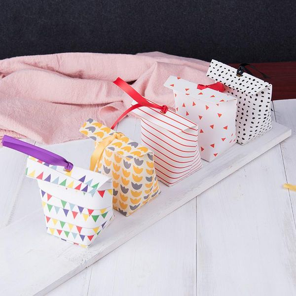 paper bag candy bag wedding favors gift box package birthday party decoration bags with ribbon 10pcs
paper bag candy bag wedding favors gift box package birthday party decoration bags with ribbon 10pcs