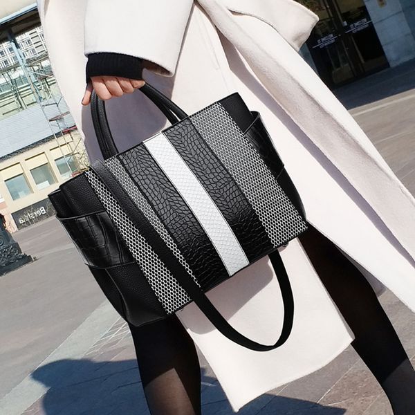 fashion big crocodile pattern women's shoulder bag large capacity women handbag contrast color crossbody bags for women tote sac c0121
fashion big crocodile pattern women's shoulder bag large capacity women handbag contrast color crossbody bags for women tote sac c0121