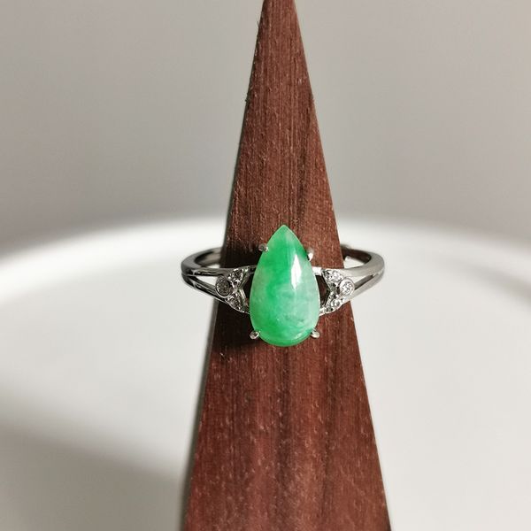 burmese jade water drop ring 925 silver zircon ring mouth adjustable, Golden;silver
burmese jade water drop ring 925 silver zircon ring mouth adjustable, Golden;silver