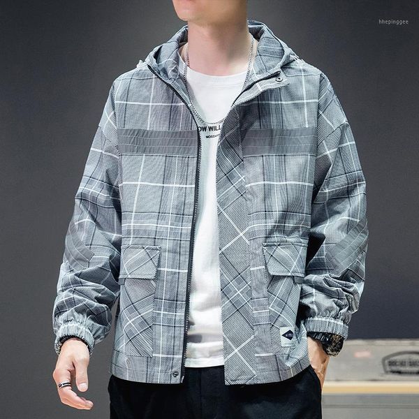 men's jackets fashion plaid jacket autumn hooded windbreaker street bomber zipper outerwear pilot coat striped coats men clothing 5xl1, Black;brown
men's jackets fashion plaid jacket autumn hooded windbreaker street bomber zipper outerwear pilot coat striped coats men clothing 5xl1, Black;brown