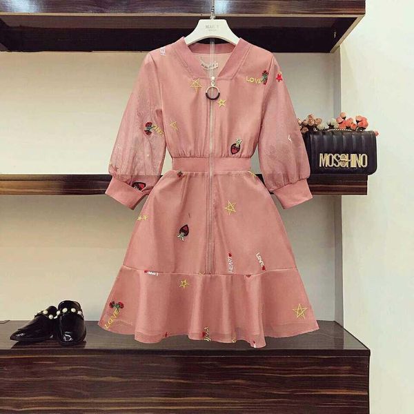 2021 women autumn summer v neck mesh embroidery casual flutter sleeve mermaid vestidos vrouw jurk robe femme kobieta sukienka, Black;gray
2021 women autumn summer v neck mesh embroidery casual flutter sleeve mermaid vestidos vrouw jurk robe femme kobieta sukienka, Black;gray