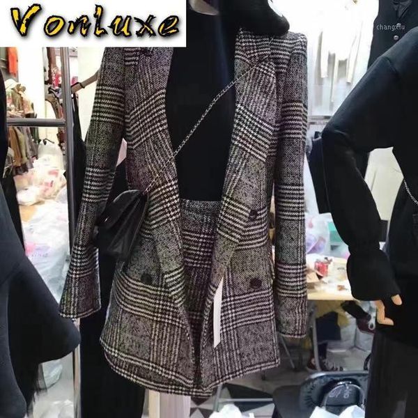 2021 autumn winter runway designer tweed formal suits for women office lady plaid blazer jacket mini skirt 2 piece set1, White
2021 autumn winter runway designer tweed formal suits for women office lady plaid blazer jacket mini skirt 2 piece set1, White