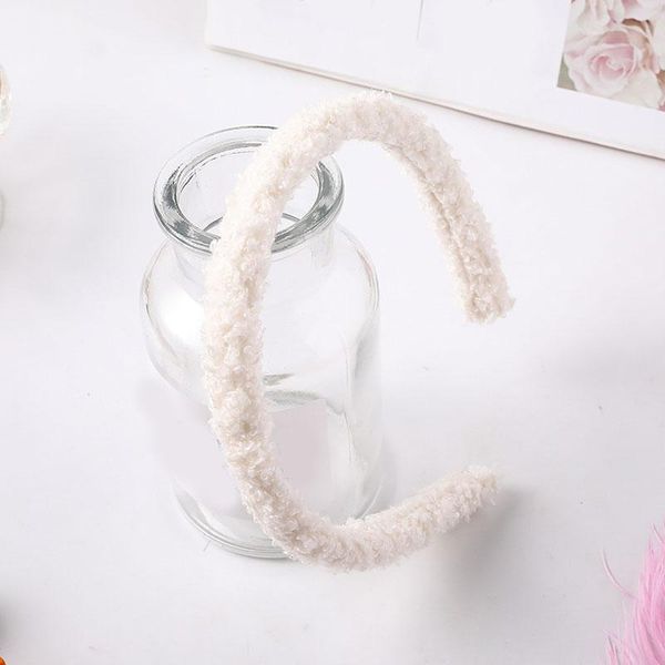 candy color soft plush headband winter women furry lambswool head hoop headwear solid color hair accessories hairband for women h bbytco, Black;brown
candy color soft plush headband winter women furry lambswool head hoop headwear solid color hair accessories hairband for women h bbytco, Black;brown