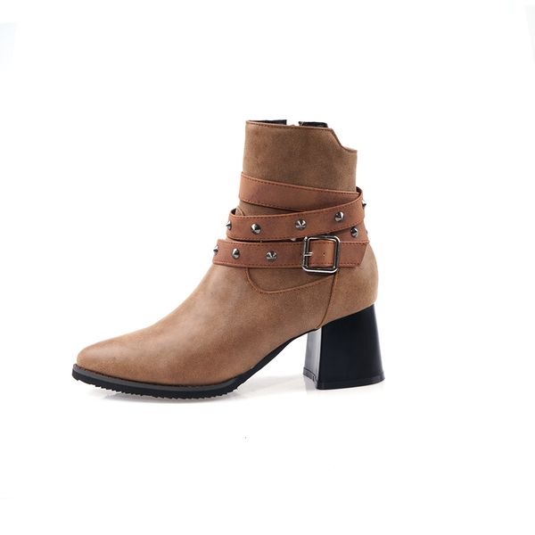 women's ankle more size 22-28cm length autumn and winter teddy toe round-toe punk metal rivets short boots yg14, Black
women's ankle more size 22-28cm length autumn and winter teddy toe round-toe punk metal rivets short boots yg14, Black