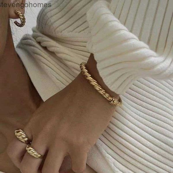 creative plated new gold thread twist ring, ring, Silver
creative plated new gold thread twist ring, ring, Silver