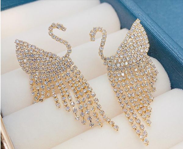2020 the new korean version romantic large delicate sparkling rhinestone long tassel swan stud s925 suitable for brides 430, Golden;silver
2020 the new korean version romantic large delicate sparkling rhinestone long tassel swan stud s925 suitable for brides 430, Golden;silver