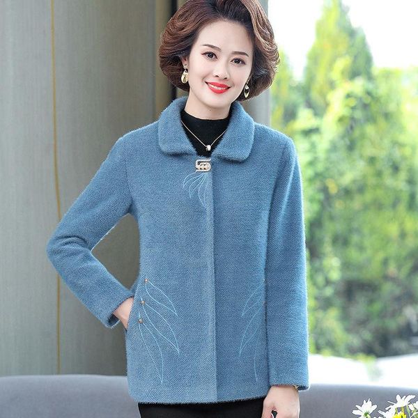 women's knits & tees women 2021 autumn winter middle-aged mink velvet jackets female floral embroidery loose coats ladies cardigans war, White
women's knits & tees women 2021 autumn winter middle-aged mink velvet jackets female floral embroidery loose coats ladies cardigans war, White