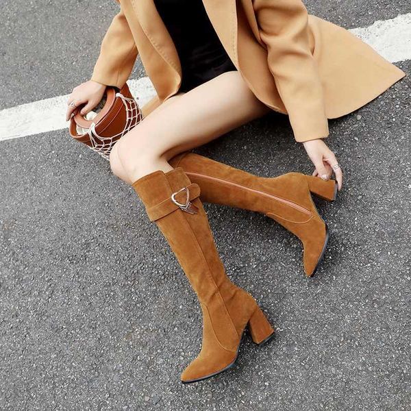 2020 new boots women's autumn and winter long tube high heel pointed head thick heel high tube boots1, Black
2020 new boots women's autumn and winter long tube high heel pointed head thick heel high tube boots1, Black