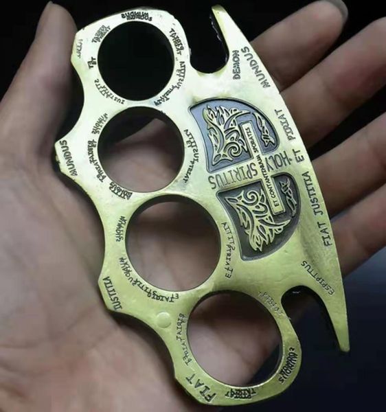 2021finger tiger self defense four finger fist stab glass fiber legitimate hand brace ring defense hand buckle fist buckle self defense 005
2021finger tiger self defense four finger fist stab glass fiber legitimate hand brace ring defense hand buckle fist buckle self defense 005