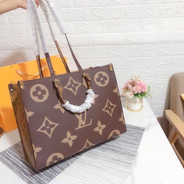 2021 casual shopping bags women shoulder bag women messenger bag female crossbody bag tote tablets big cosmetic handbags travel messenger
2021 casual shopping bags women shoulder bag women messenger bag female crossbody bag tote tablets big cosmetic handbags travel messenger