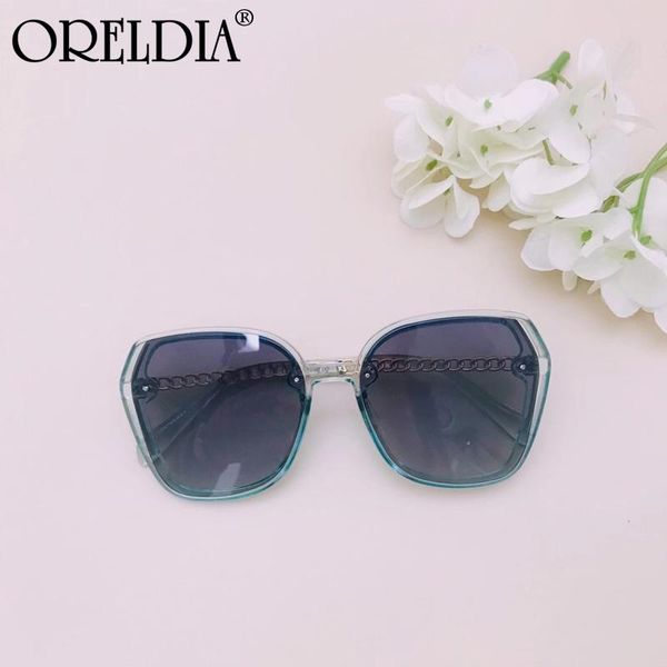 sunglasses 2021 children's boy girl chain temple glasses brand designer retro square metal big frame uv400, White;black
sunglasses 2021 children's boy girl chain temple glasses brand designer retro square metal big frame uv400, White;black