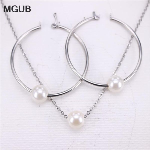silver color cute imitation pearl earrings and necklaces and chains jewelry sets fashion women's jewelry ing
silver color cute imitation pearl earrings and necklaces and chains jewelry sets fashion women's jewelry ing