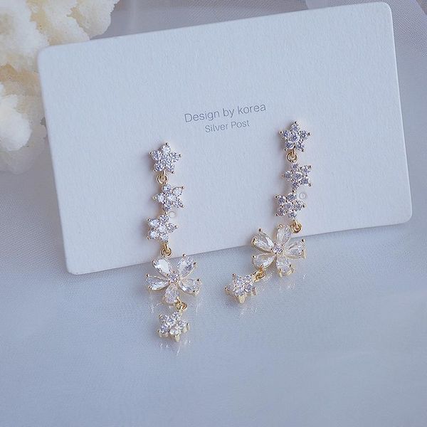 korean selling fashion jewelry 14k real gold plated copper inlaid cz zircon earrings elegant long flower women dangle & chandelier, Silver
korean selling fashion jewelry 14k real gold plated copper inlaid cz zircon earrings elegant long flower women dangle & chandelier, Silver