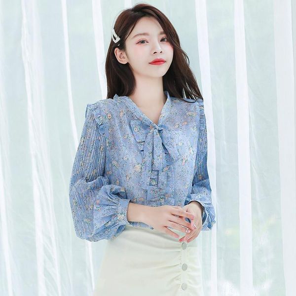 ruffled lace chiffon shirt women's long-sleeved 2020 new korean version of the sweet v-neck blouse all-match floral small shirt1, White
ruffled lace chiffon shirt women's long-sleeved 2020 new korean version of the sweet v-neck blouse all-match floral small shirt1, White