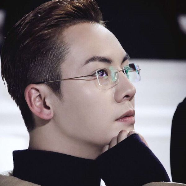 frameless myopia for men anti blue chen weiting same business gold rimmed ultra light pure titanium glasses frame
frameless myopia for men anti blue chen weiting same business gold rimmed ultra light pure titanium glasses frame