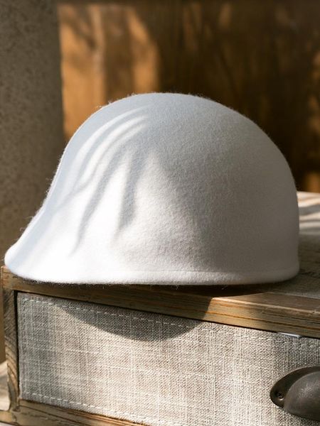 stingy brim hats 2021 spring winter french ladies white wool casquette cap fashion british women pure felt fedora knight equestrian hat, Blue;gray
stingy brim hats 2021 spring winter french ladies white wool casquette cap fashion british women pure felt fedora knight equestrian hat, Blue;gray
