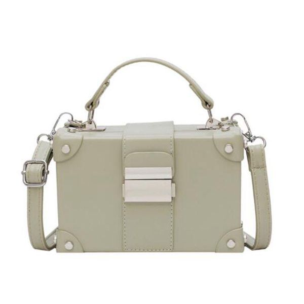 2020 unique new small portable korean bag design bag handbag box shoulder square slung crossbody women messenger wild z-204 dfndh, Red;black
2020 unique new small portable korean bag design bag handbag box shoulder square slung crossbody women messenger wild z-204 dfndh, Red;black