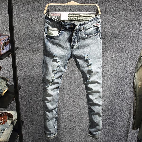 2021 new italian style fashion slim fit retro light blue ripped men vintage designer denim pants streetwear hip hop jeans 0gio
2021 new italian style fashion slim fit retro light blue ripped men vintage designer denim pants streetwear hip hop jeans 0gio