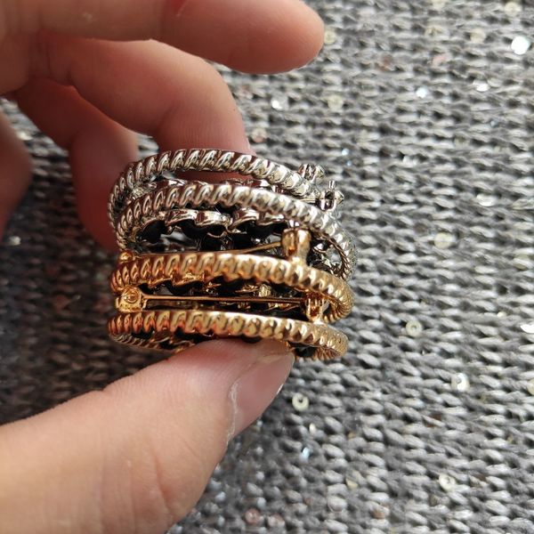 classic new with fashion chain brooch metal for c classic breast pin luxury accessories gift for with vip card, Slivery;golden
classic new with fashion chain brooch metal for c classic breast pin luxury accessories gift for with vip card, Slivery;golden