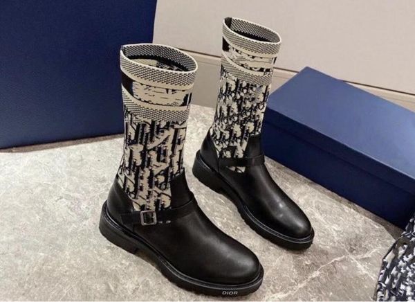 luxury new cowhide mid-tube riding boots ankle boots designer classic fashion wild selection of water-dyed sheepskin lining cowhide bo, Black
luxury new cowhide mid-tube riding boots ankle boots designer classic fashion wild selection of water-dyed sheepskin lining cowhide bo, Black
