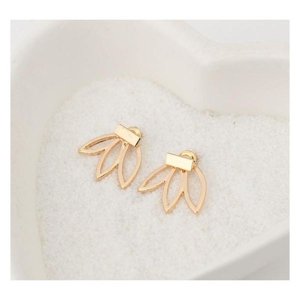 europe and the united states the new contracted fashion personality fashion street snap hollow out lotus earri sqcana new_dhbest, Golden;silver
europe and the united states the new contracted fashion personality fashion street snap hollow out lotus earri sqcana new_dhbest, Golden;silver