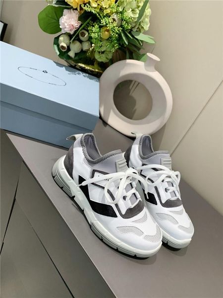 spring and autumn lovers leisure shoes women's shoes thick soled sports outdoor jogging fashion, Black
spring and autumn lovers leisure shoes women's shoes thick soled sports outdoor jogging fashion, Black