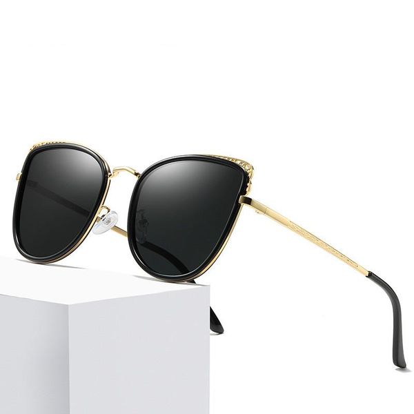 sunglasses original brand design fashion women polarized cat eyes glasses colorful gradient anti glare driver, White;black
sunglasses original brand design fashion women polarized cat eyes glasses colorful gradient anti glare driver, White;black