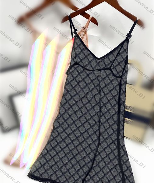 women designer transparent long sleeve tanks sleepwear shirts ins fashion classic letter embroidery lady tees t shirts t290i, Black;red
women designer transparent long sleeve tanks sleepwear shirts ins fashion classic letter embroidery lady tees t shirts t290i, Black;red