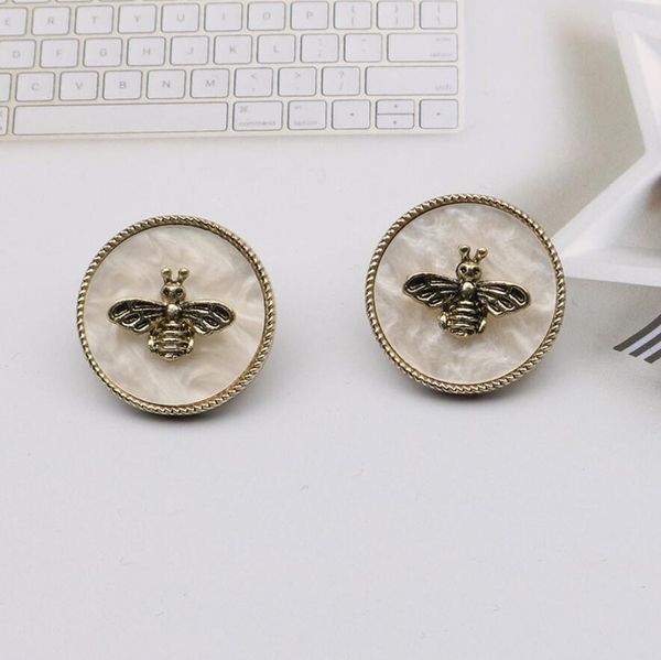 fashion designer acrylic insect bee stud eardrop cute brand glaze bee 925 silver earrings stud for women girls party ear jewelry gifts, Golden;silver
fashion designer acrylic insect bee stud eardrop cute brand glaze bee 925 silver earrings stud for women girls party ear jewelry gifts, Golden;silver