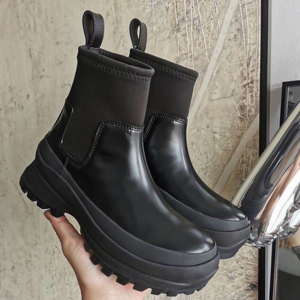 2020 autumn and winter new round head, thick sole, non-slip leather elastic sleeve, waterproof boots, heels and heels for women's shoes, Black
2020 autumn and winter new round head, thick sole, non-slip leather elastic sleeve, waterproof boots, heels and heels for women's shoes, Black