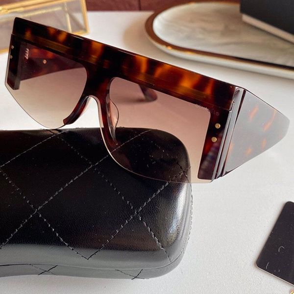 women's sunglasses oversized square frame glasses charming and elegant style uv protection 400 lens glasses 78215 large temple design, White;black
women's sunglasses oversized square frame glasses charming and elegant style uv protection 400 lens glasses 78215 large temple design, White;black