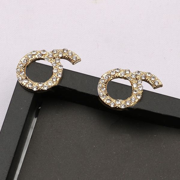 wholesale jewelry designer letters earring stud crystal geometric luxury women rhinestone wedding party gift accessories, Golden;silver
wholesale jewelry designer letters earring stud crystal geometric luxury women rhinestone wedding party gift accessories, Golden;silver
