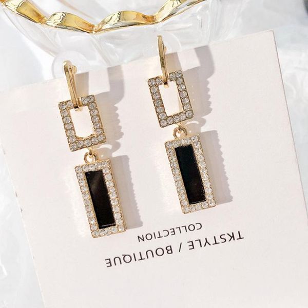 stud women's black rectangular high-end earrings simple and individual all-match female 2021 year gift, Golden;silver
stud women's black rectangular high-end earrings simple and individual all-match female 2021 year gift, Golden;silver