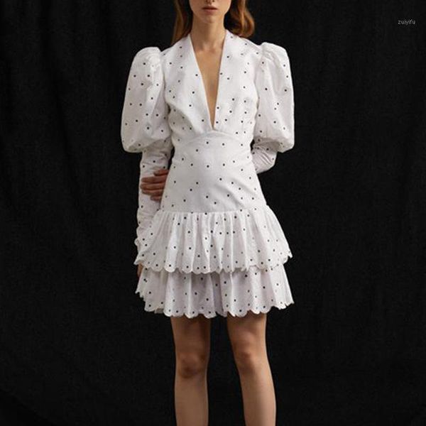 backlakegirls white deep v neck tiered 2020 mini cocktail dresses long sleeves zipper back vestido coctail fiesta1, White;black
backlakegirls white deep v neck tiered 2020 mini cocktail dresses long sleeves zipper back vestido coctail fiesta1, White;black